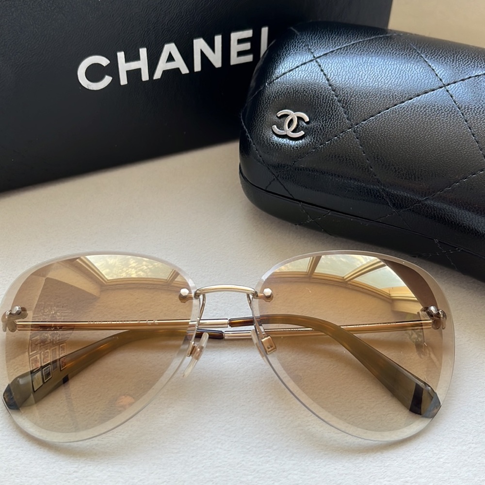 CHANEL Rimless Gradient Brown Sunglasses - Picture 3 of 3
